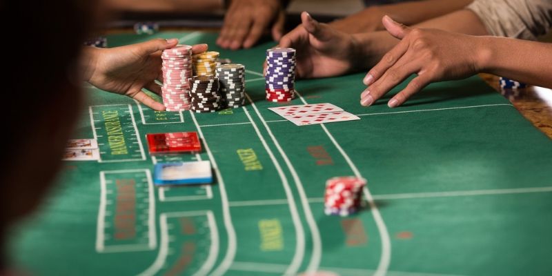 Cách chơi Baccarat trực tuyến mà bạn nên biết